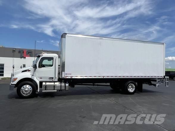 Peterbilt 536 탑차 트럭