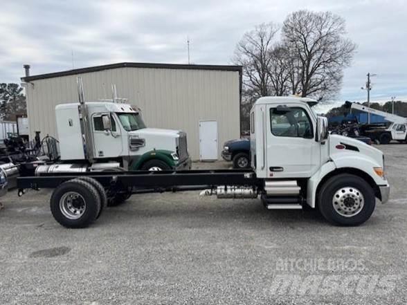 Peterbilt 537 새시 운전실 트럭