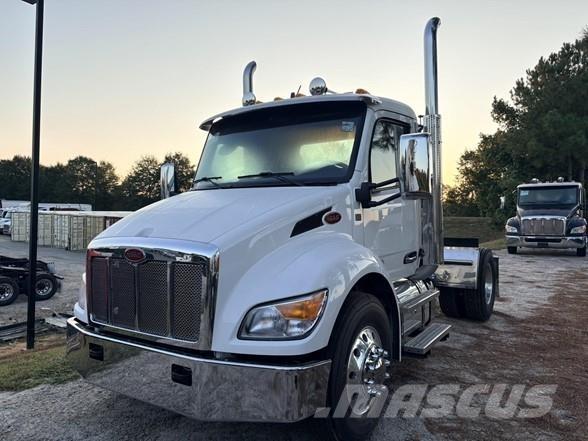 Peterbilt 537 트랙터 유닛