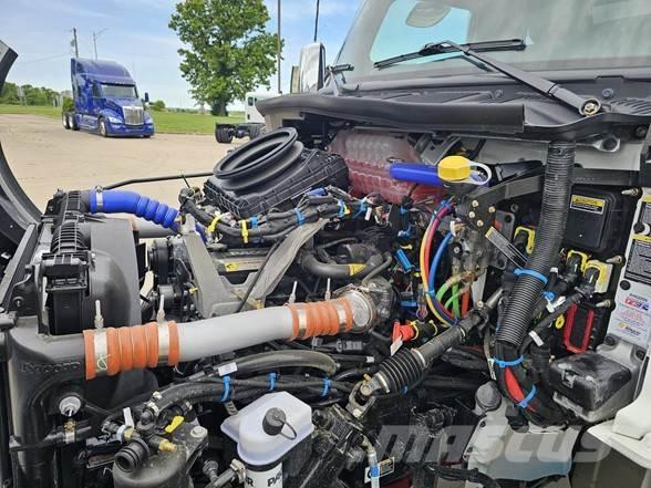 Peterbilt 548 폐기물 수거 트럭