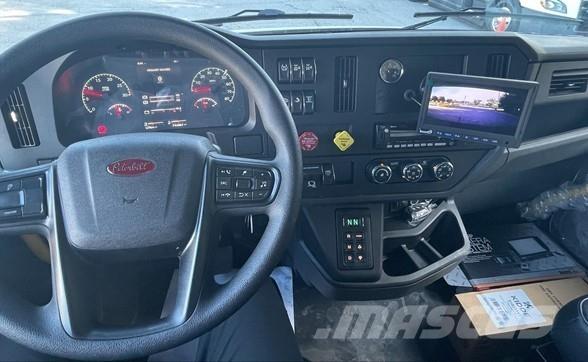 Peterbilt 548 덤프 트럭