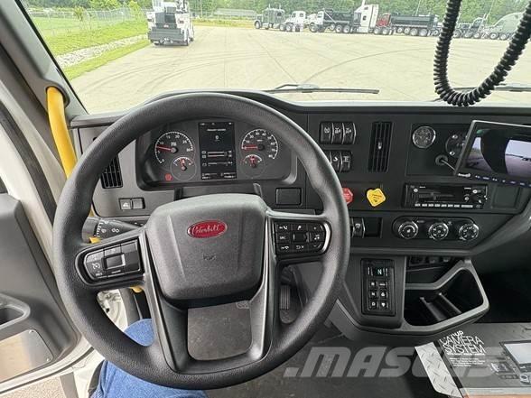 Peterbilt 548 덤프 트럭