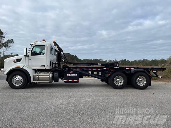 Peterbilt 567 폐기물 수거 트럭