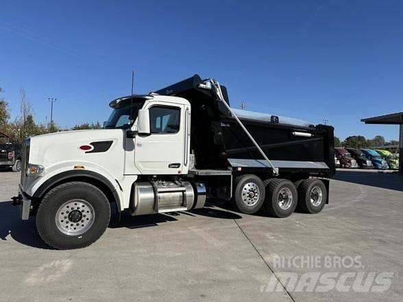 Peterbilt 567 덤프 트럭