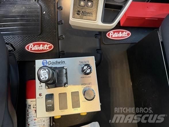 Peterbilt 567 덤프 트럭