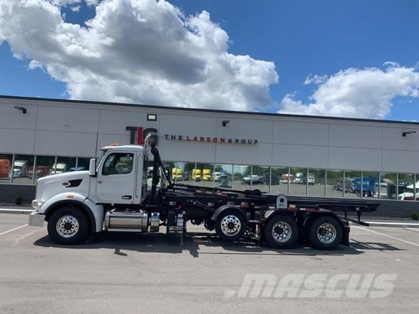 Peterbilt 567 폐기물 수거 트럭