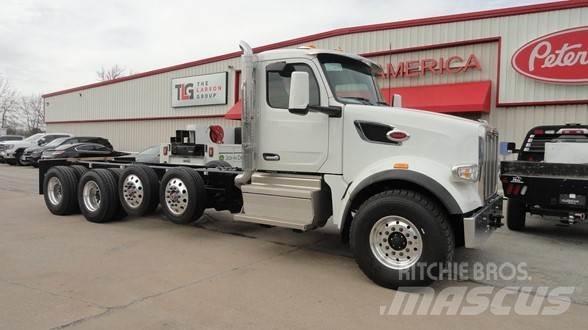 Peterbilt 567 덤프 트럭