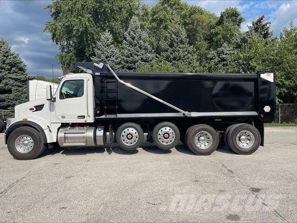 Peterbilt 567 덤프 트럭
