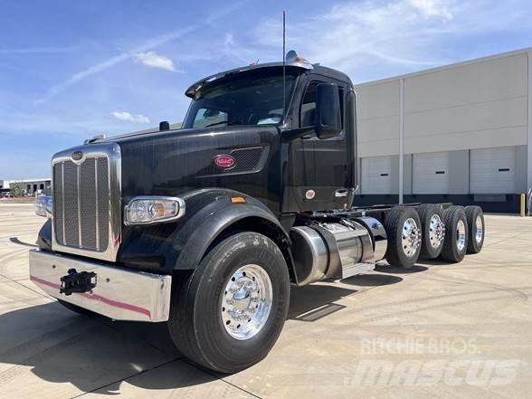 Peterbilt 567 덤프 트럭
