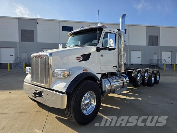 Peterbilt 567 덤프 트럭