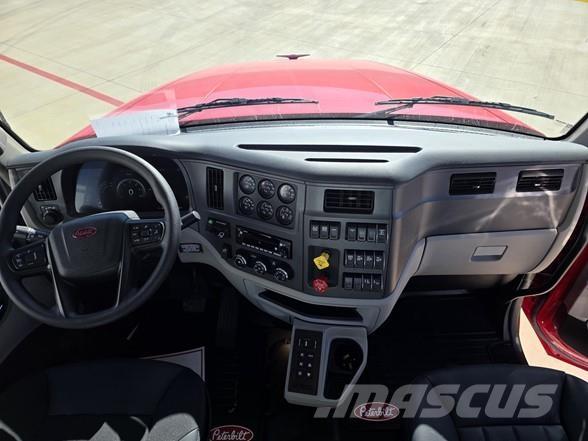 Peterbilt 567 덤프 트럭