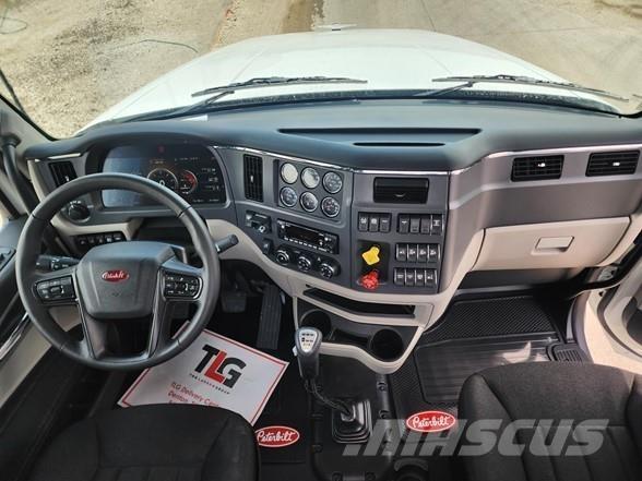 Peterbilt 567 트랙터 유닛