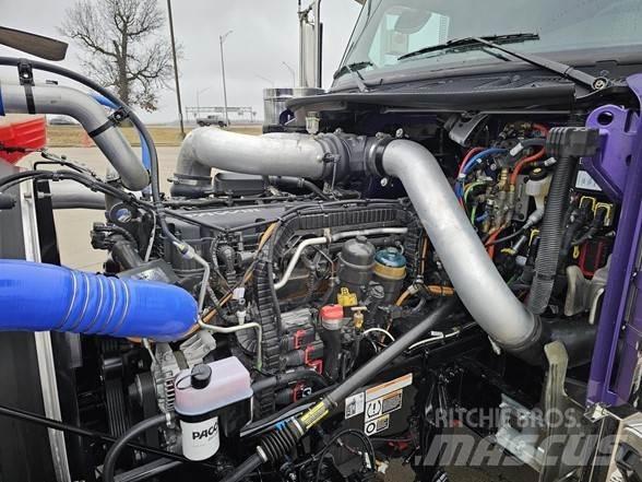 Peterbilt 589 트랙터 유닛