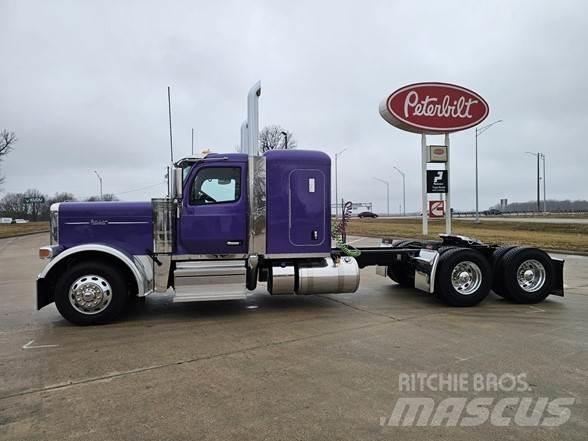 Peterbilt 589 트랙터 유닛