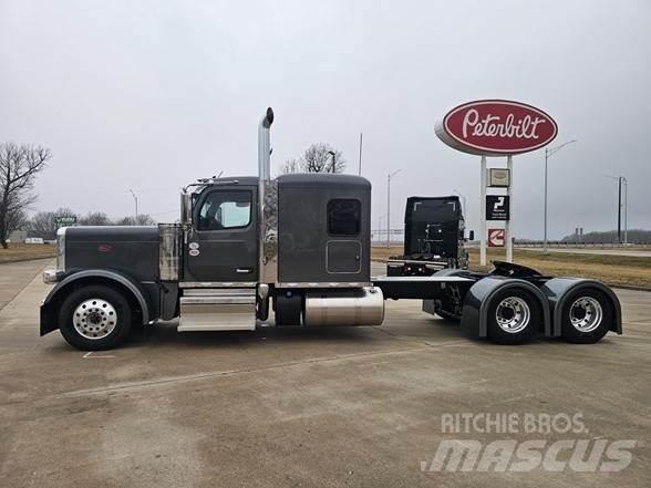 Peterbilt 589 트랙터 유닛