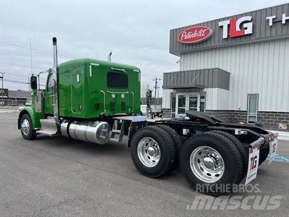 Peterbilt 589 트랙터 유닛