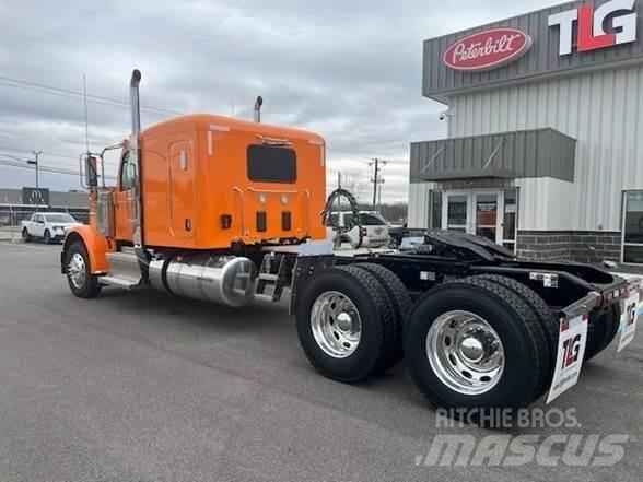 Peterbilt 589 트랙터 유닛