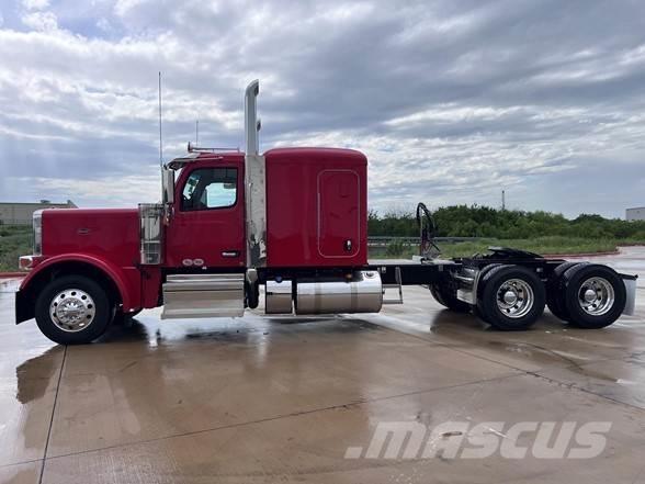 Peterbilt 589 트랙터 유닛