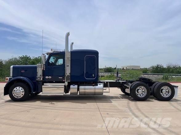 Peterbilt 589 트랙터 유닛