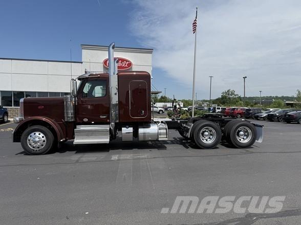 Peterbilt 589 트랙터 유닛
