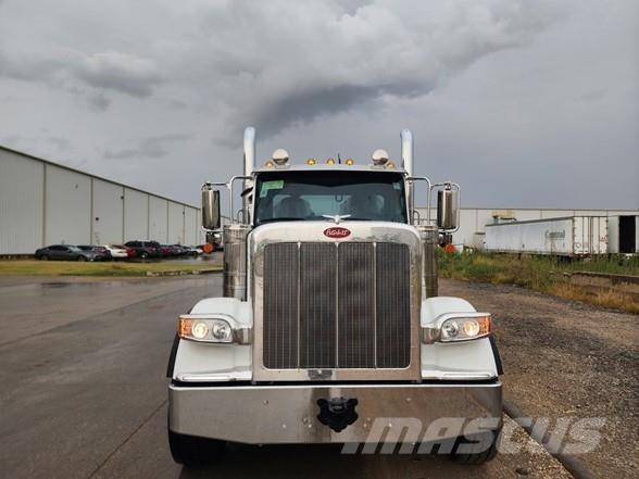 Peterbilt 589 트랙터 유닛