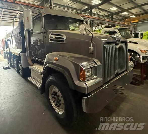 Western Star 4700 덤프 트럭
