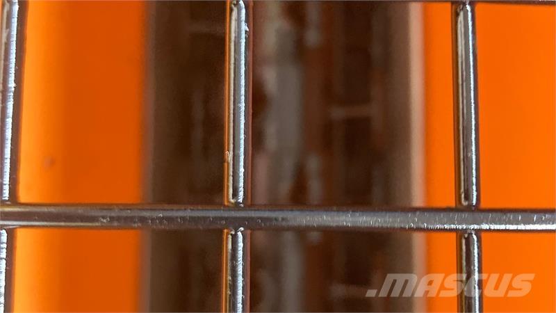 Rauch UKS 100 모래(염화칼슘) 살포기