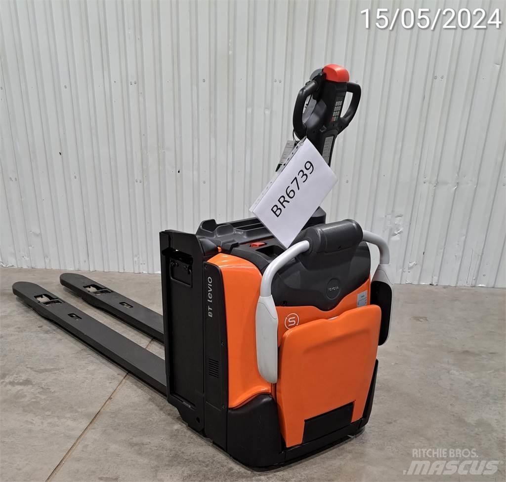 BT LPE200/8 핸드파레트 트럭