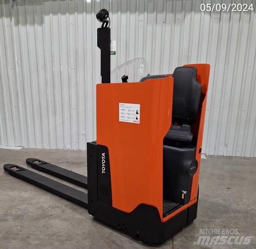 BT LSI200 핸드파레트 트럭
