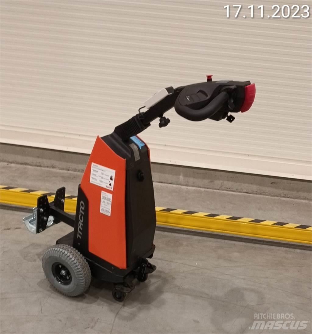 BT TWE120 LI-ION 견인 트럭