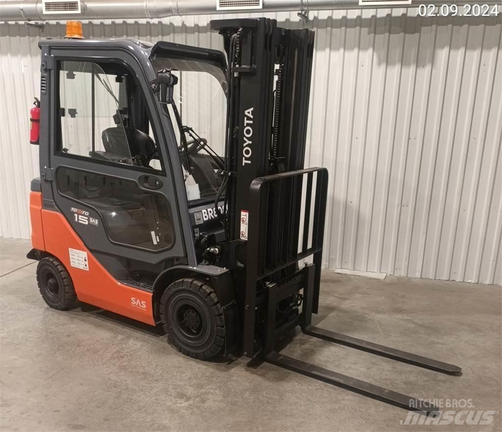 Toyota 42-8FDF15 디젤 지게차