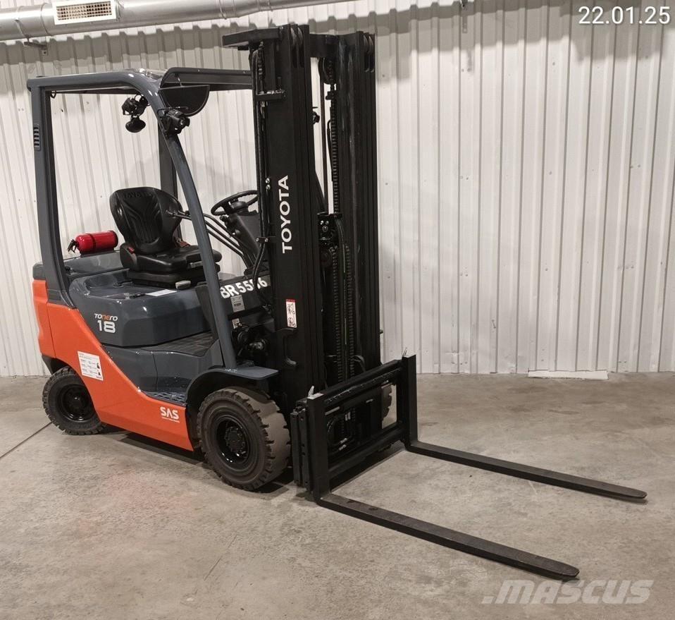 Toyota 42-8FDF18 디젤 지게차