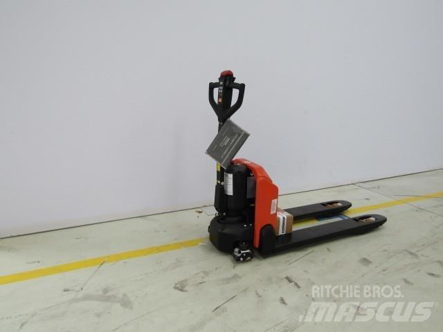 BT LHE130 전동 지게차