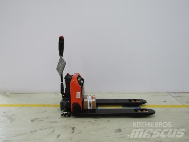 BT LHE130 전동 지게차