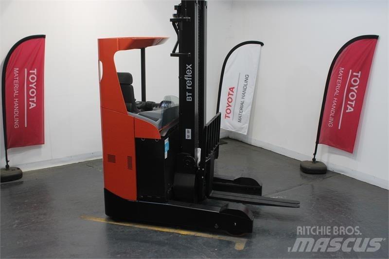 BT RRE200 리치 트럭