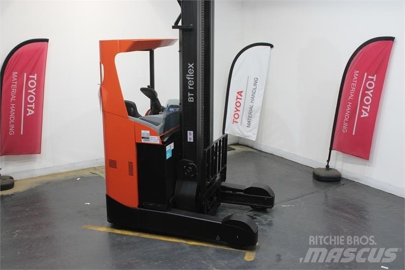 BT RRE200 리치 트럭