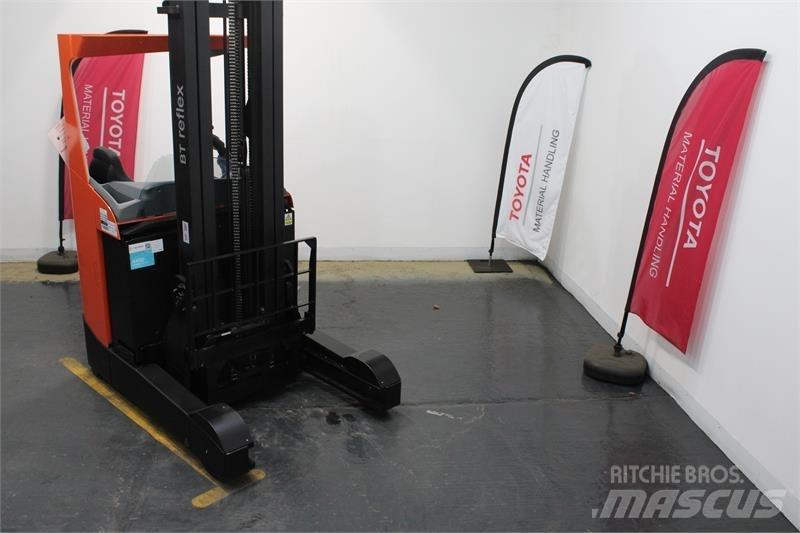 BT RRE200 리치 트럭