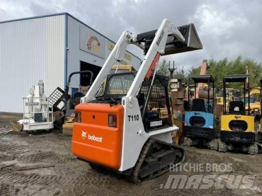 Bobcat T110 Joystick 미니 로더