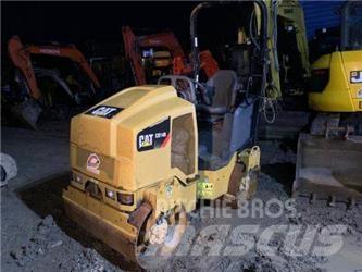 CAT CB14B 트윈 드럼 롤러