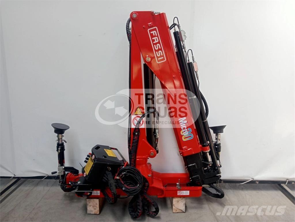 Fassi M30A.13 로더 크레인