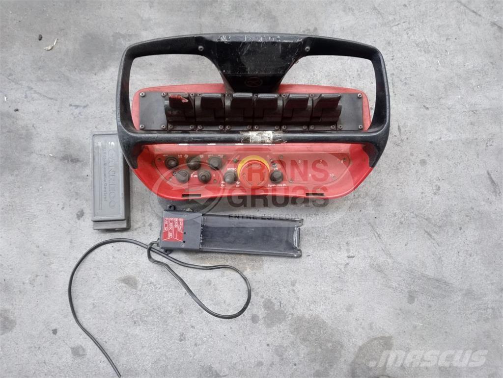 Palfinger PK 23002 로더 크레인