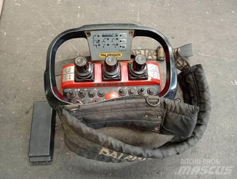 Palfinger PK 42502 로더 크레인