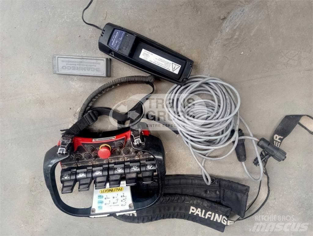 Palfinger PK 9001 EH 로더 크레인