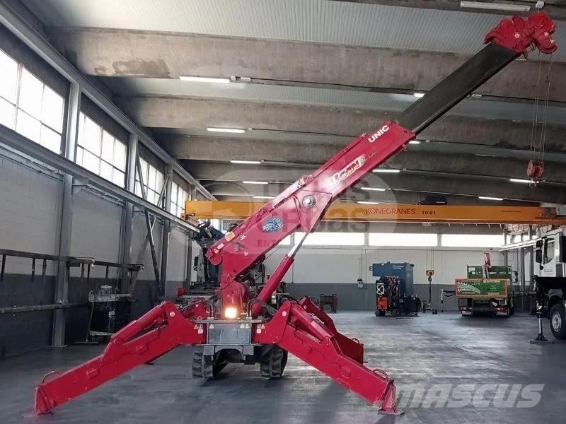 Unic URW-506 기타 승강장비