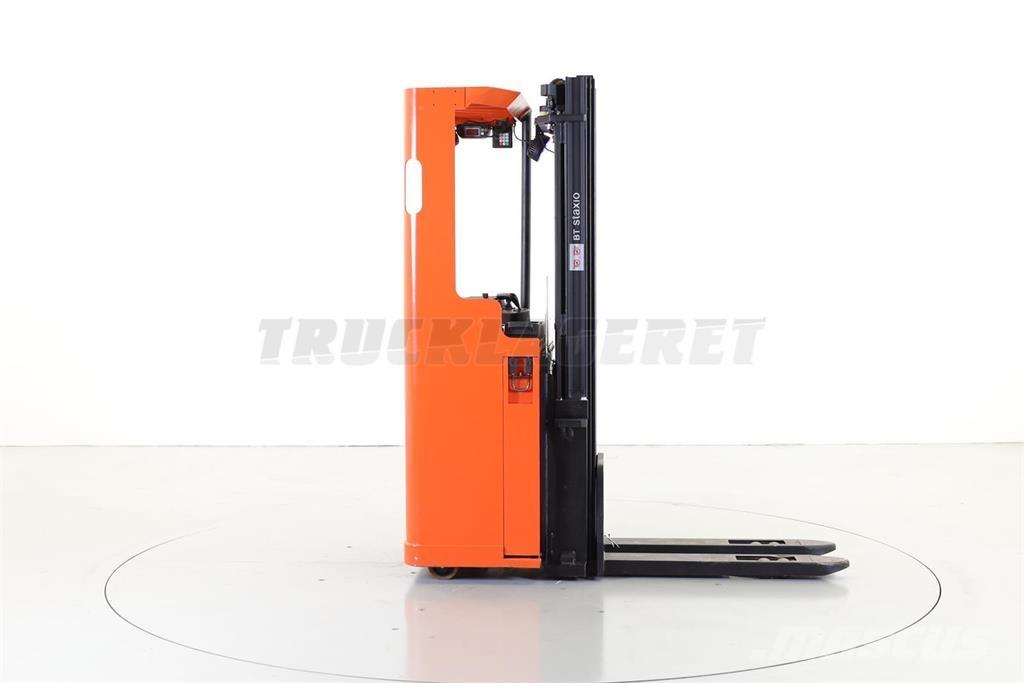 BT SSE 135 보행식 리치 지게차