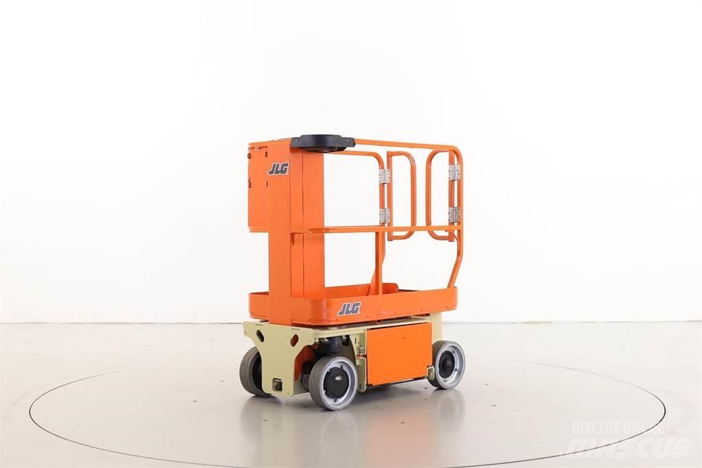 JLG 1230ES 인원/화물 앨리베이터