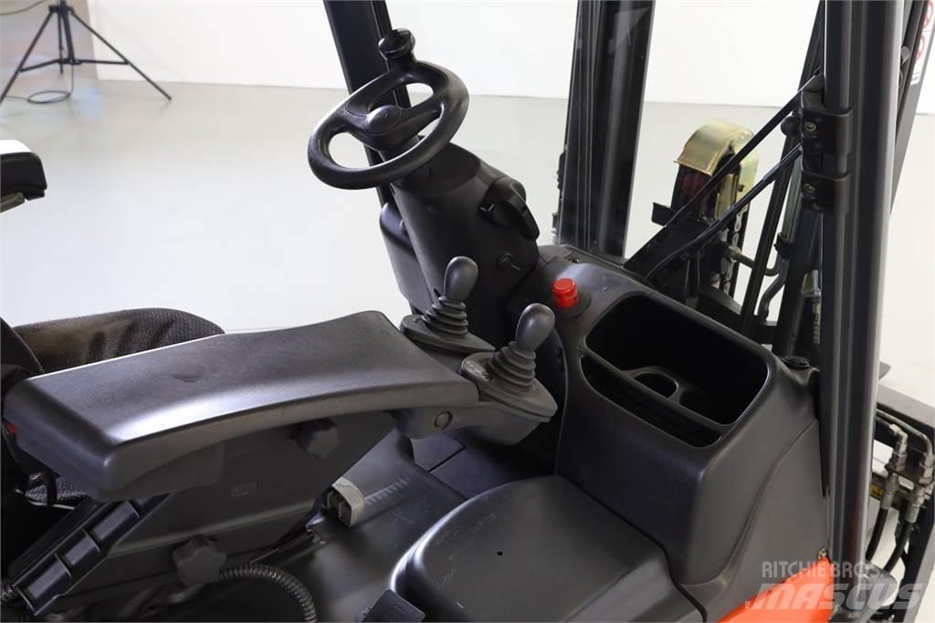 Linde E16L-01 전동 지게차
