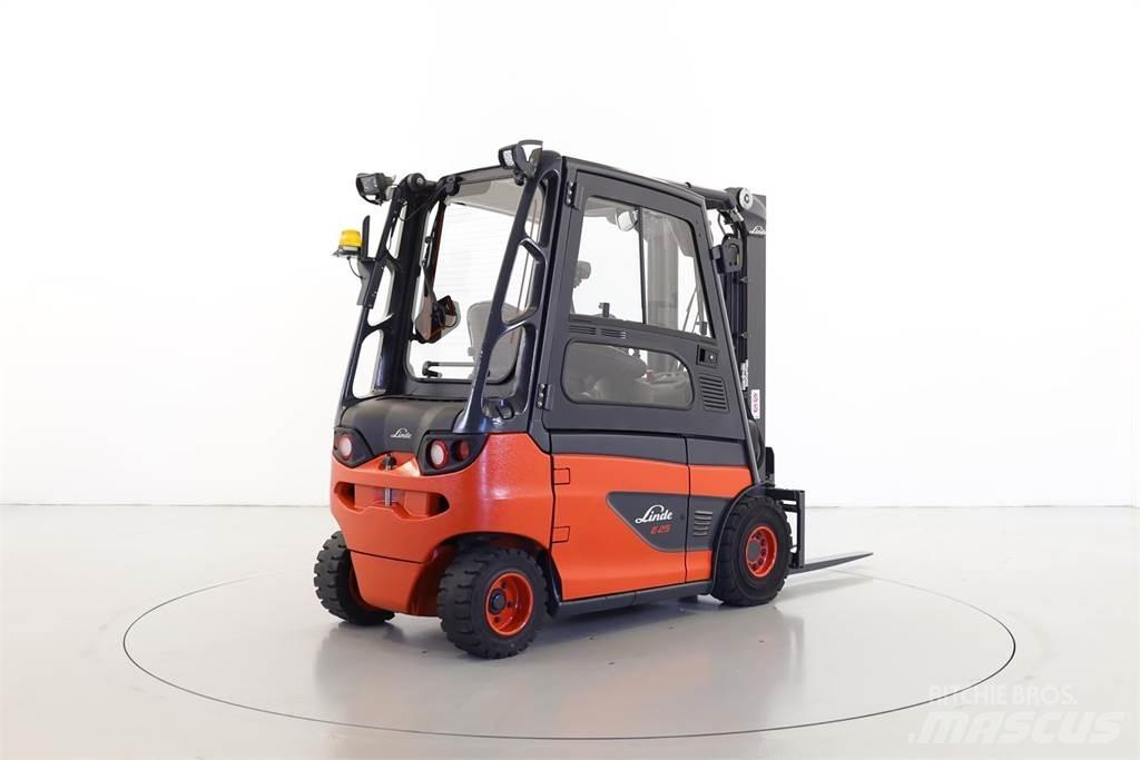 Linde E25-01 387 전동 지게차