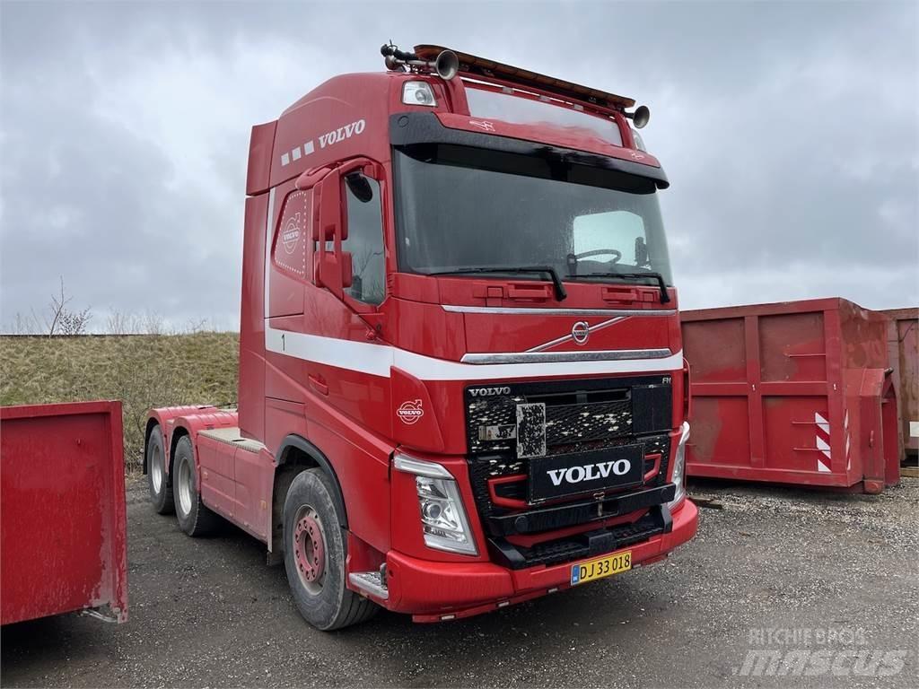 Volvo FH540 로우 로더-세미 트레일러
