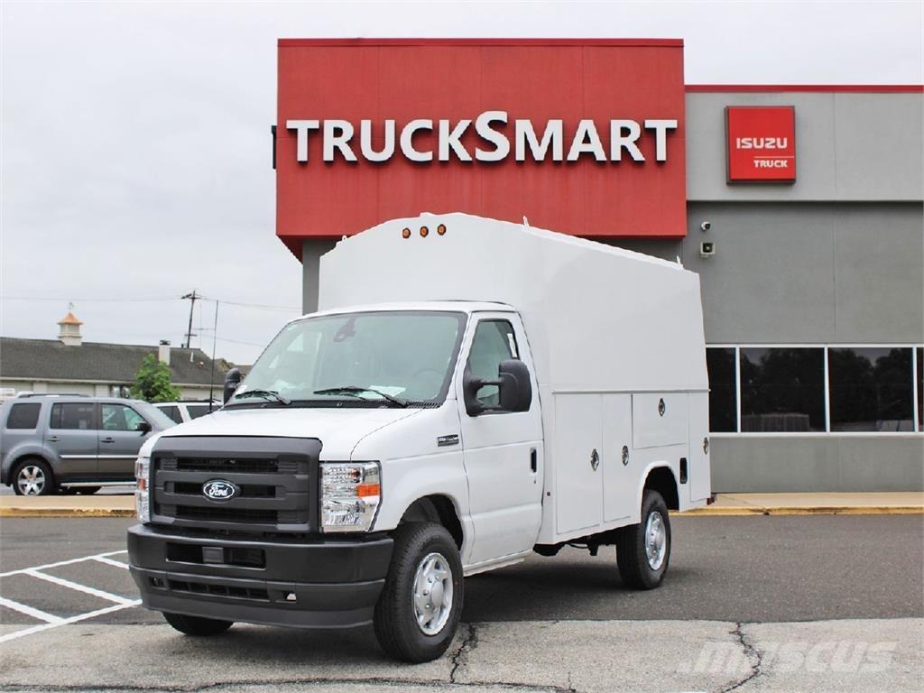 Ford E350 시립/다목적 차량